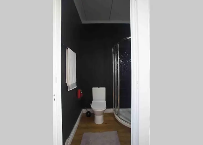 Nova Tower Πόντα Ντελγκάντα